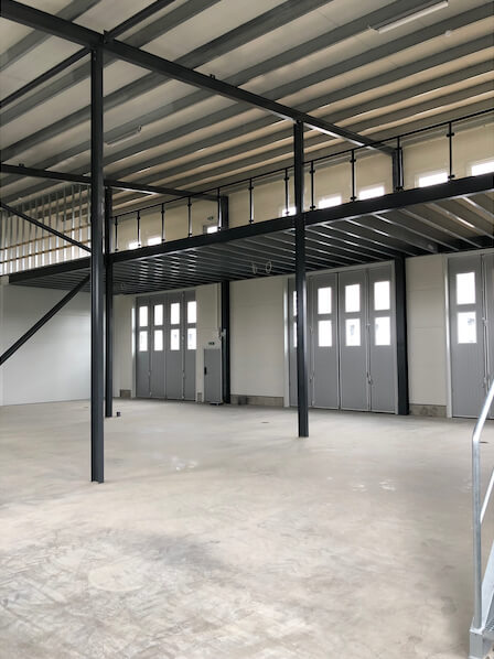 Stort tomt ledigt lager i Borås